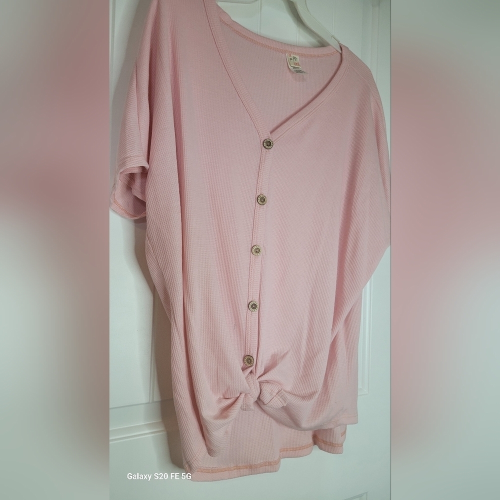 7th Ray Button-Down Top